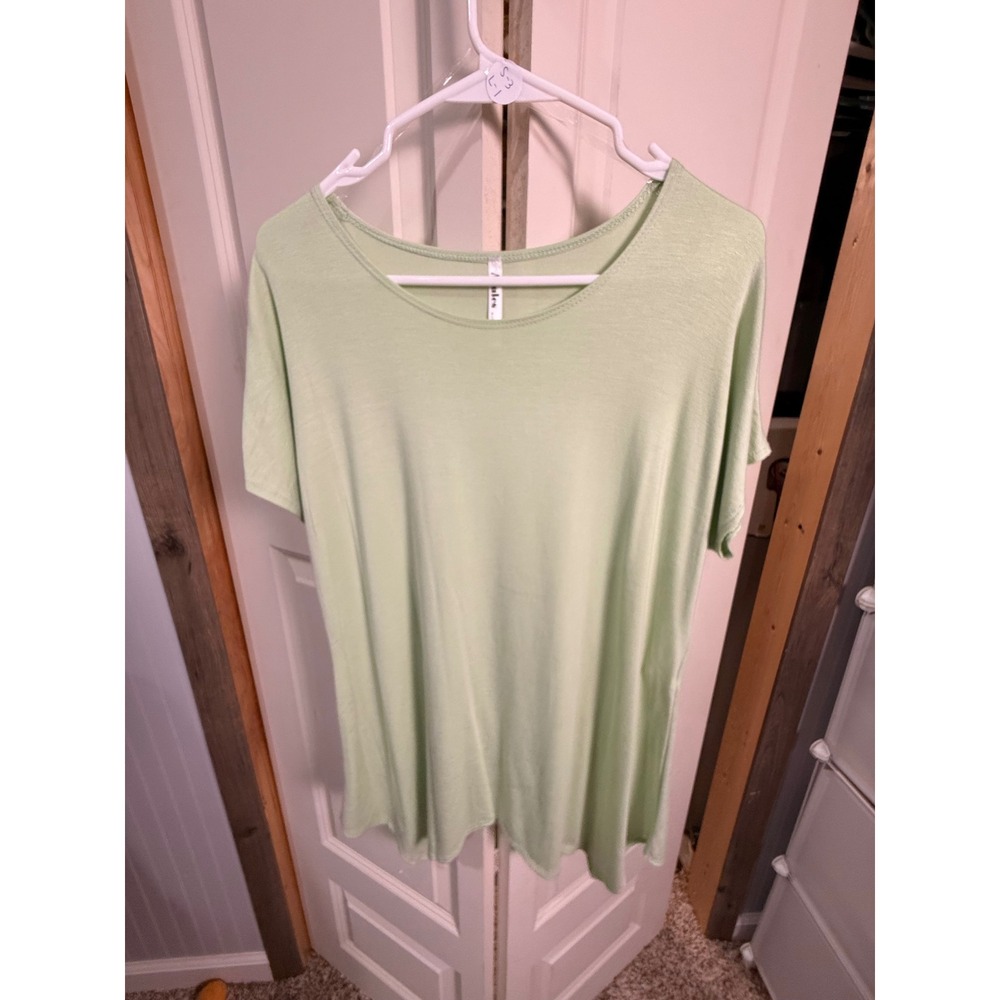 Azules Womens Mint Green Short Sleeve Sharkbite Hem Tunic Top Made in USA